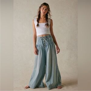 We The Free Forget Me Not Light Blue Wide-Leg Women's Jeans with Smocked Waist